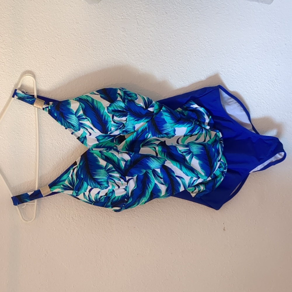 🆕 tropical one piece